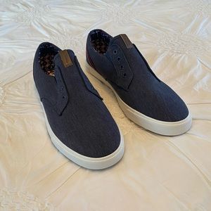 BEN SHERMAN Men’s casual slip-ons, size 10, blue canvas